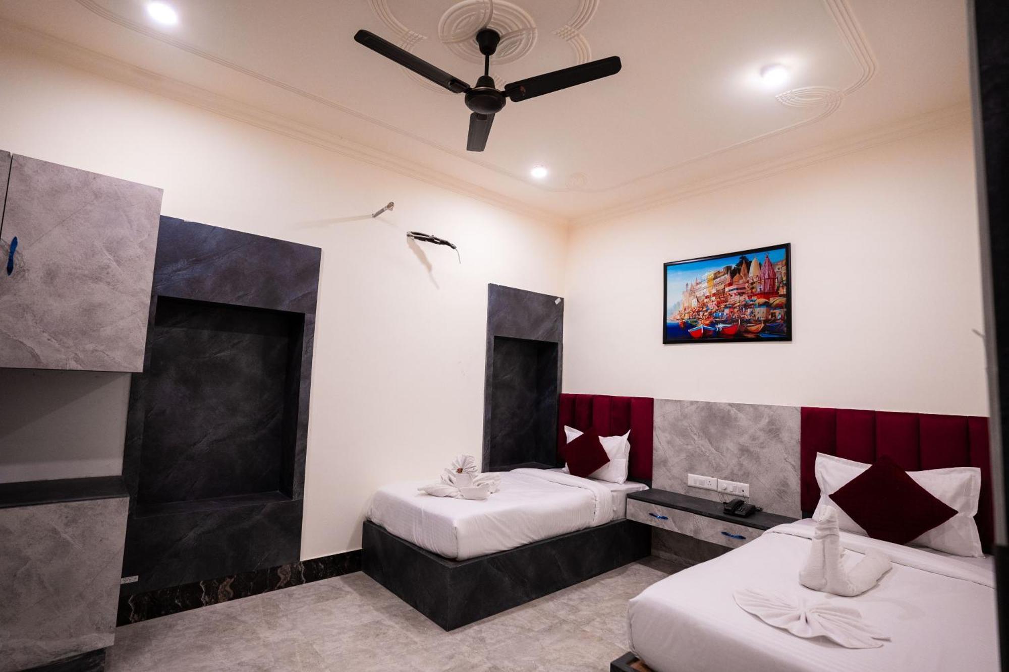 Hotel Jsr Kedar Varanasi Exterior photo