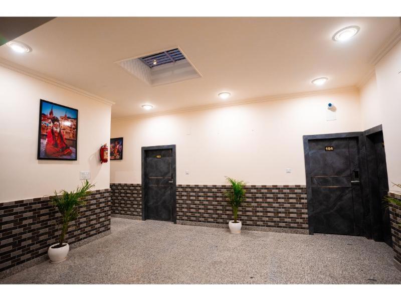 Hotel Jsr Kedar Varanasi Exterior photo